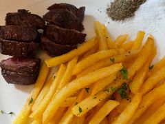 -羽深肉铺 Steak & Wine