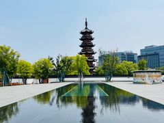 -龙华寺