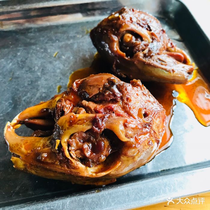 伟伟鸭脑壳(华阳店)麻辣兔头图片 - 第1张