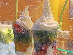 -三佰瑞冻酸奶(凯德MALL店)