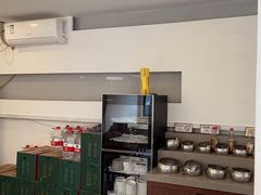 -毛辣果·贵州红酸汤牛肉火锅(西单店)