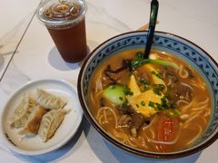 -蒙自源米线大王(白云机场店)