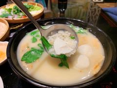 砂锅鱼头煲-草鱼先生潮州鱼生·虾生(新厦花园店)