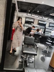 点击看大图 -Fr美发沙龙