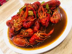 -扒虾小妹儿麻辣海鲜(宏图街店)