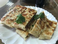 -溢心园香河肉饼总店