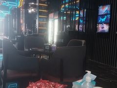 -屋有岛沉浸游戏旗舰店(中山公园店)
