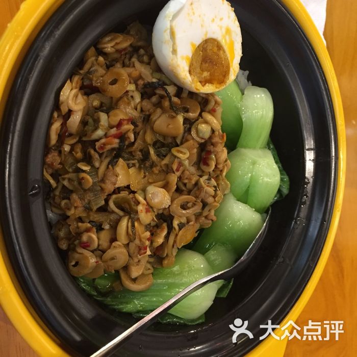 香他她煲仔饭酸菜小笋炒肉泥图片-北京快餐简餐-大众点评网