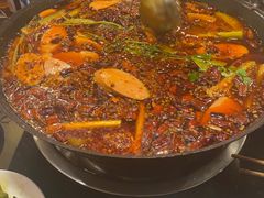 -鸿顺老铁锅美蛙鱼府(解放碑店)