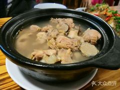 -阿鹏故事云南野生菌火锅(人民路店)