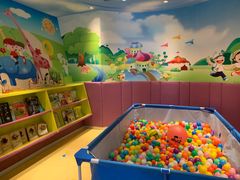 -上海滴水湖皇冠假日酒店