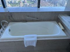 -上海龙之梦万丽酒店