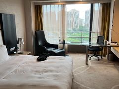 -上海虹桥西郊假日酒店