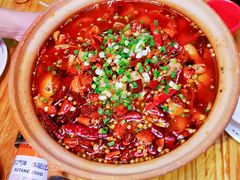 川味肥肠煲-兔槽江湖菜·重庆璧山兔(水围店)