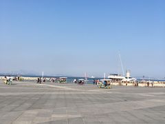 -东港音乐喷泉广场