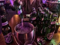 -UP嘻哈酒吧(粉巢店)