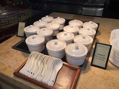 -大中华希尔顿酒店-念自助餐·嗨啤·小龙虾