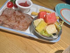 -菲滋意式休闲餐厅(北仑银泰城店)