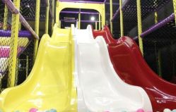 -蹦贝运动中心·蹦床·攀岩·闯关(龙岗店)