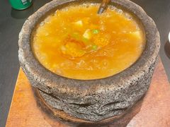 招牌石锅海胆豆腐-锦楼·臻选新杭帮(杭州中心店)