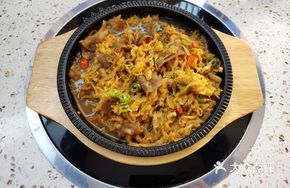 Sizzling Beef with Pickled Cabbage