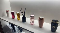 -Tloml salon