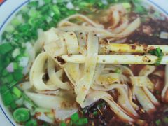 -陆元丰·兰州纯汤牛肉面(自强西路店)