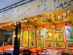 -香巴拉云南餐厅(华莱坞店)