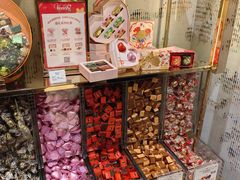 -VENCHI 闻绮(北京国贸商城店)