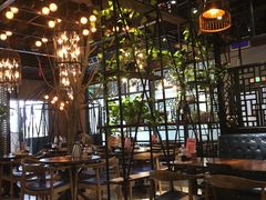 大堂-粤色·老广州茶餐厅(河南商会大厦店)