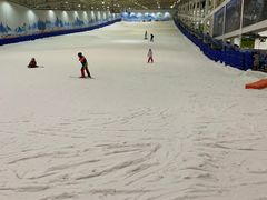 -乔波室内滑雪场