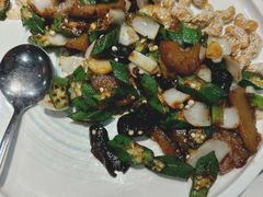 葱烧海参鹅掌煲（约250克）-申粤轩酒楼·三十年粤菜经典(丁香花园店)