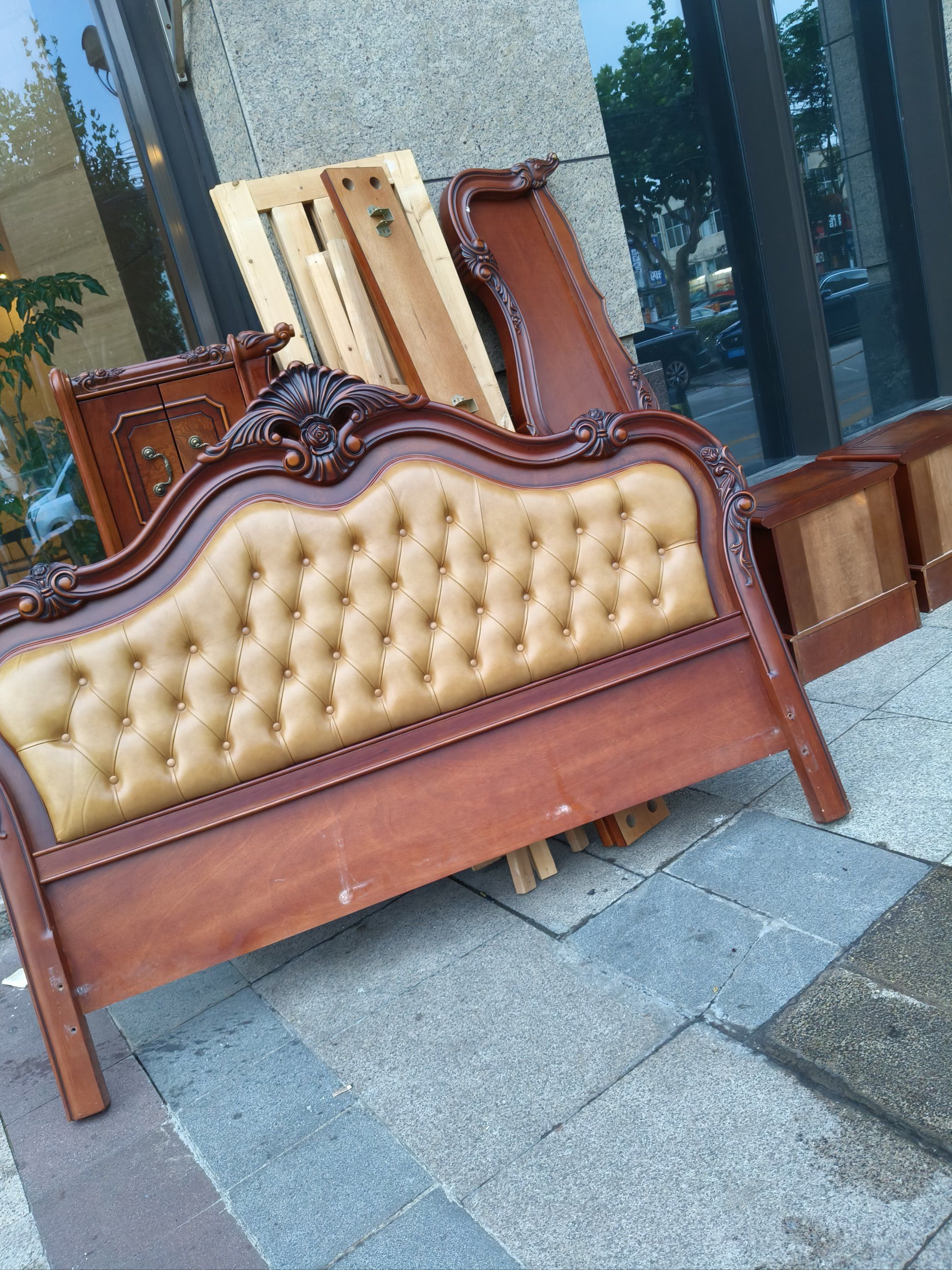 上门回收红木家具空调及仓库一切积压物质