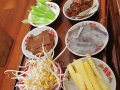 -沸炉重庆老火锅(军事博物馆店)