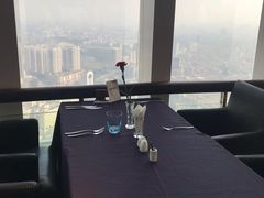 -厚街国际大酒店·360度旋转餐厅