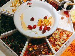 -石牌岭小亮蒸虾•湖北老字号(左岭店)