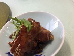 -侬佳蒸菜馆(听潮店)