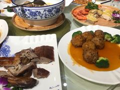 -牛头鱼庄·地道广西菜(鲁班店)