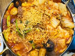 部队锅-李先生的首尔小馆(松江启源广场店)