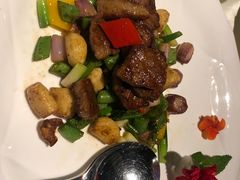 黑椒爆炒雪花牛肉粒-皇朝会.经典传统粤菜(外滩店)
