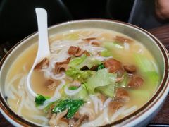 肥肠面-小金鬼·煎饺·鸽子汤