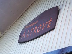 -Trattoria Altrove