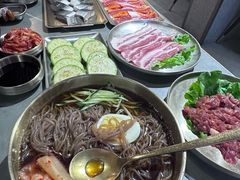-围炉肉舍丹东海鲜烤肉·烤活鳗(步行街店)