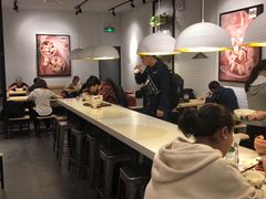 大堂-吉祥馄饨(虹桥火车站店)