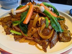-八府香鸭·啫啫煲(华山路店)