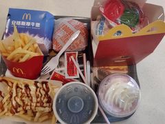 -麦当劳(田林好又多店)