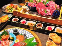 -铭牛烧肉·和牛海鲜自助(高新月牙湖店)