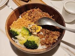 春家招牌肉燥拌饭-春家·非遗手工小吃(徐汇万科广场店)
