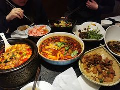 -万重锦·人文川菜馆(骡马市店)