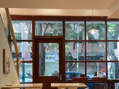 -C.Y Cafe